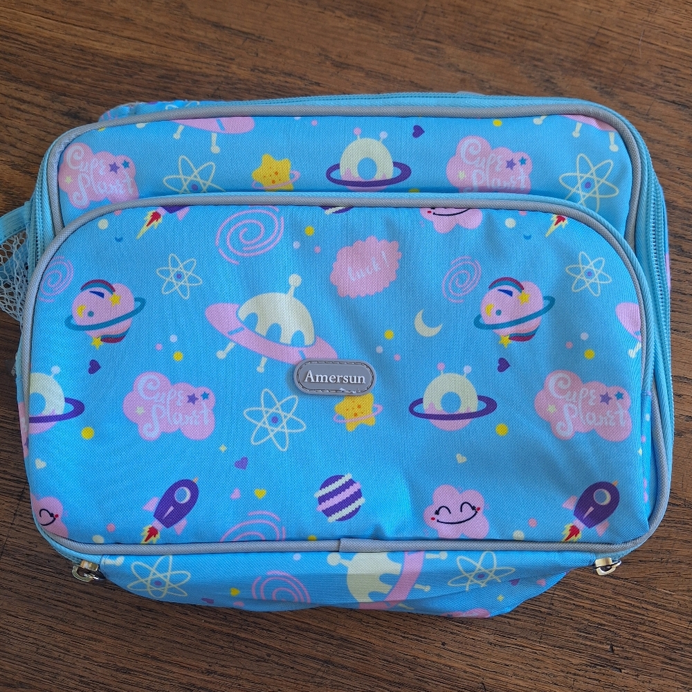 Girls Arctic Zone Upright Lunch Box